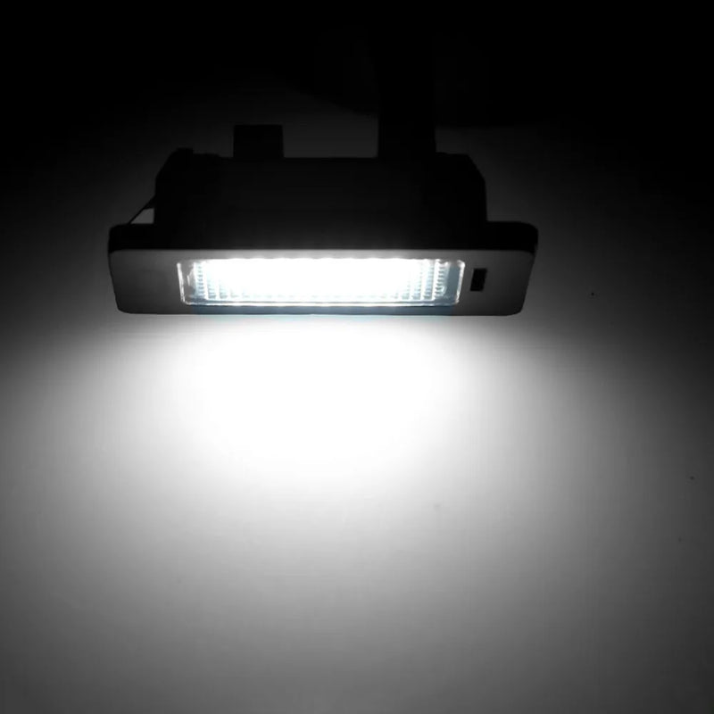 Luz da Placa de Licença em Led para BMW E90 E91 E92 E61 E60 E70 E71 E39 E60