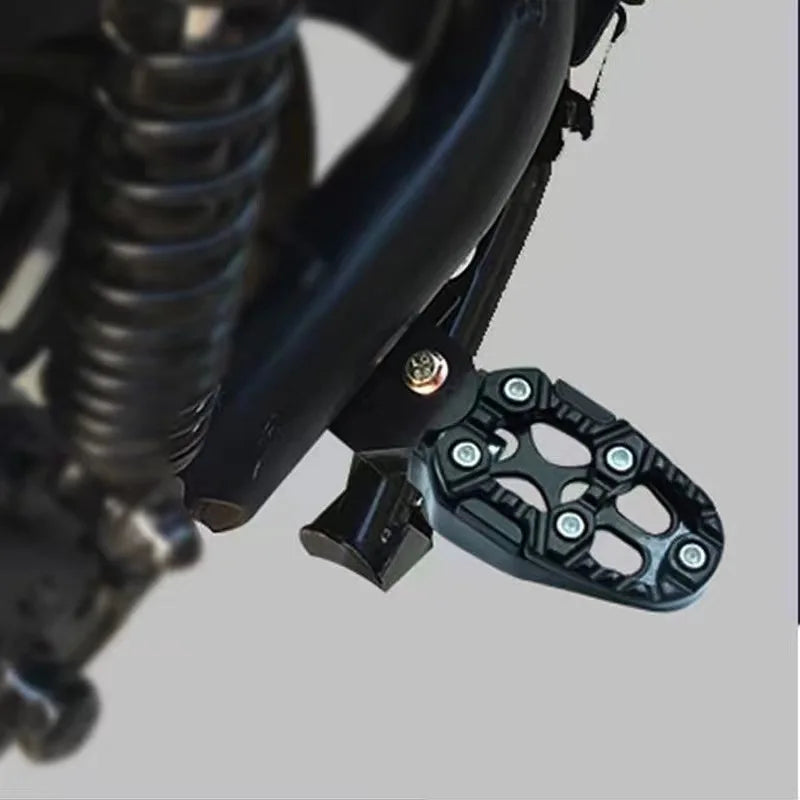 Par de Pedaleira de Alumínio Universal Tuning.