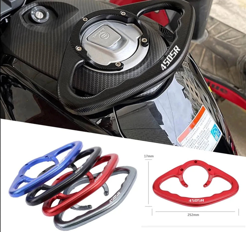 Alças tanque para passageiro de motocicleta. e manobras
